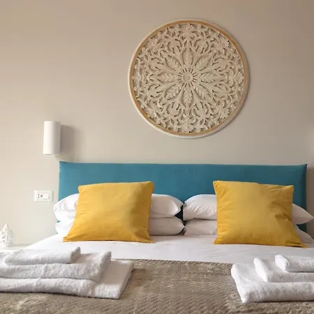 Luna Nuova 4* Nápoles